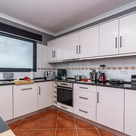 Дом отдыха Werner By Madeira Dream *